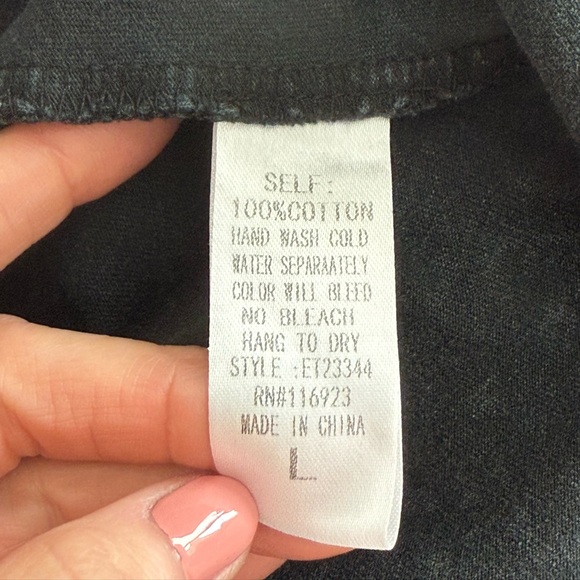 Be Happy smiley face t-shirt. Dark heathered gray with white face. Oversized L - Picture 6 of 7